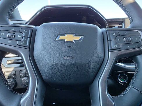 Used 2026 Chevrolet Silverado 1500 High Country AWD/4WD image 25