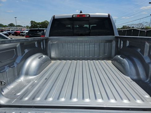 Used 2020 RAM 1500 Big Horn AWD/4WD image 13