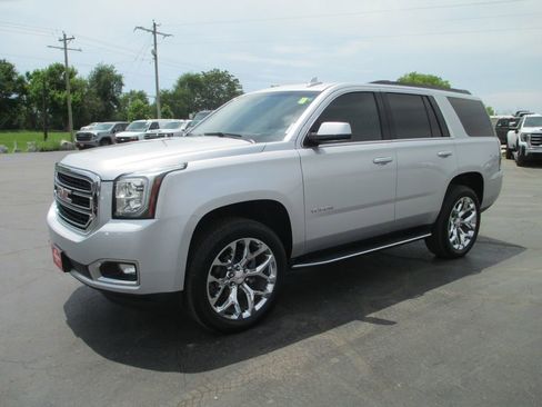 Used 2019 GMC Yukon SLT w/ Open Road Package AWD/4WD image 11