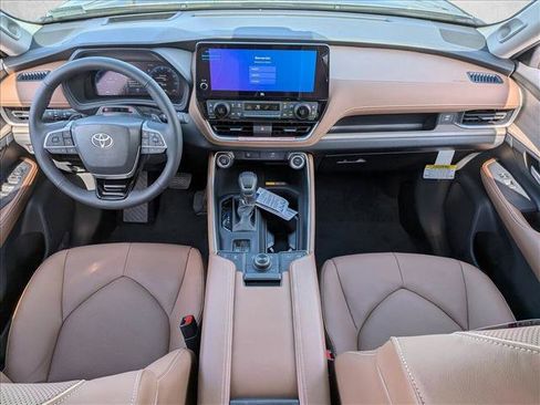 New 2026 Toyota Grand Highlander AWD image 14
