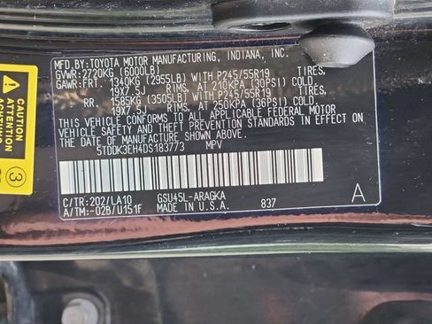 Used 2013 Toyota Highlander Limited AWD/4WD image 25