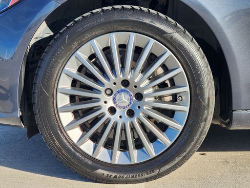 Used 2015 Mercedes-Benz C 300 4MATIC Sedan image 11