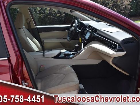 Used 2019 Toyota Camry LE FWD image 22