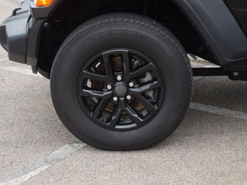 Used 2023 Jeep Wrangler Sport S image 25