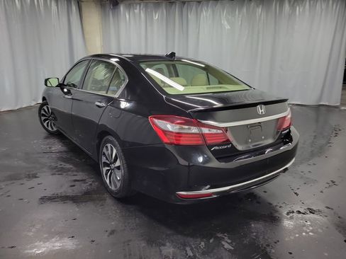 Used 2017 Honda Accord EX-L image 6