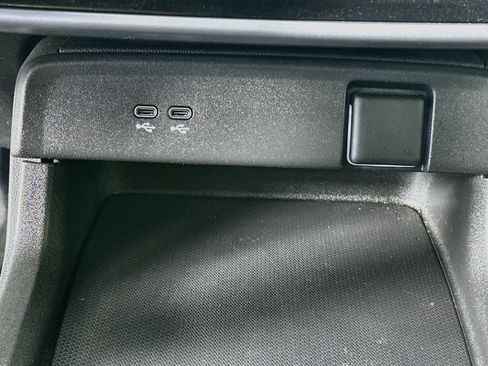 Used 2024 Honda Prologue EX image 26