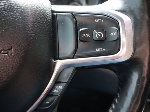 Used 2019 RAM 1500 Laramie AWD/4WD image 30