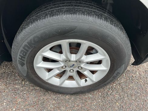 Used 2014 Ford Edge SE w/ Equipment Group 101A image 4