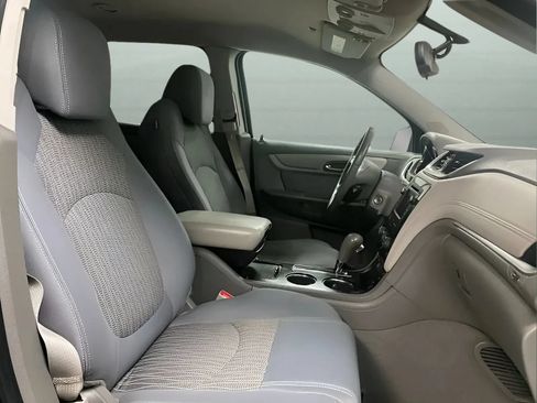 Used 2015 Chevrolet Traverse LT AWD/4WD image 14