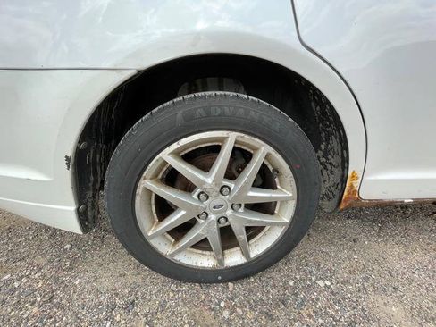 Used 2011 Ford Fusion SEL FWD image 16