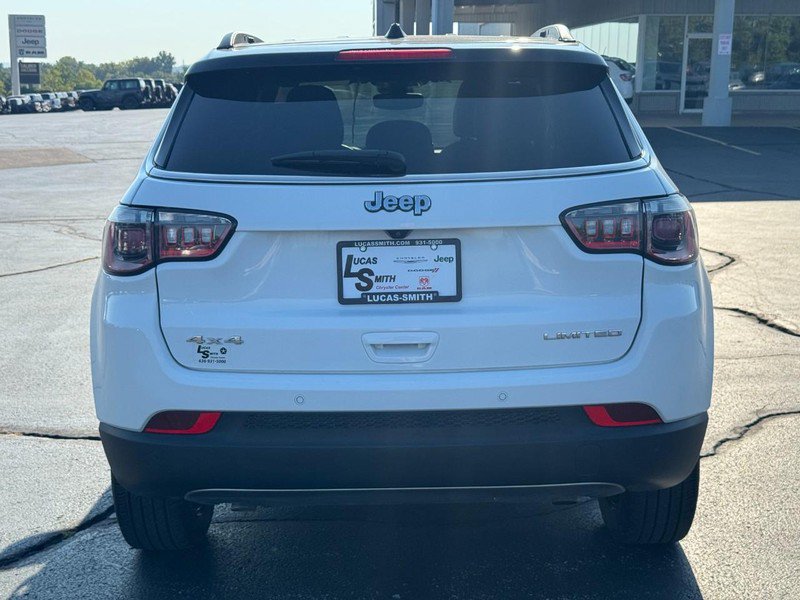 Used 2024 Jeep Compass Limited AWD/4WD image 4