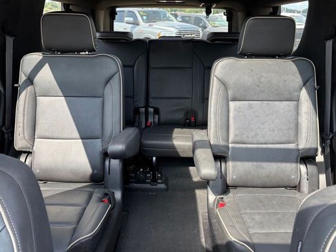 Used 2023 GMC Yukon SLT AWD/4WD image 77