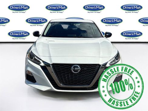 Used 2022 Nissan Altima 2.5 SR FWD image 2