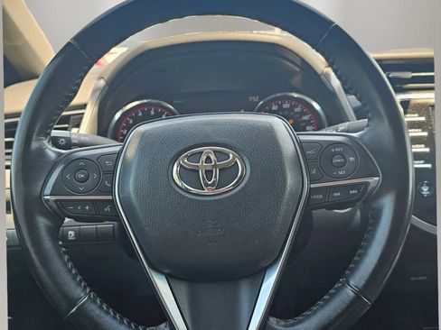 Used 2020 Toyota Camry XSE FWD image 15