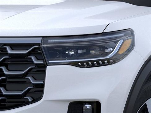 New 2026 Ford Explorer Platinum w/ LUX Leather Package AWD/4WD image 18