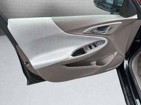 Used 2019 Chevrolet Malibu LS image 26