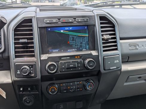 Used 2022 Ford F250 XLT w/ XLT Premium Package AWD/4WD image 15