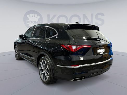Used 2023 Acura MDX SH-AWD w/ Technology Package image 4
