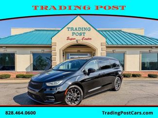 Used 2021 Chrysler Pacifica Touring-L w/ Premium & Safety Sphere Group video 1
