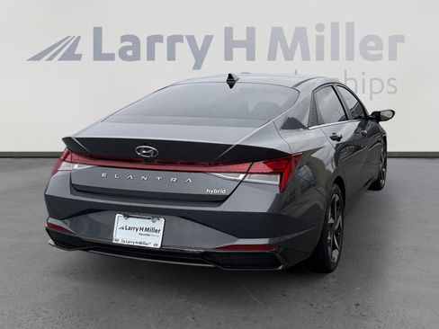 Certified 2023 Hyundai Elantra Limited image 5