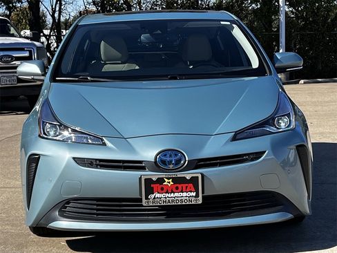 Used 2021 Toyota Prius XLE w/ Advanced Technology Package image 7