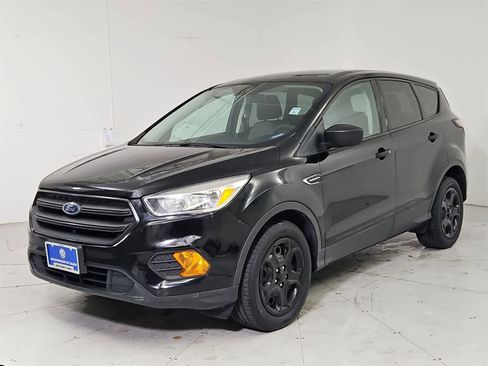 Used 2017 Ford Escape S image 1