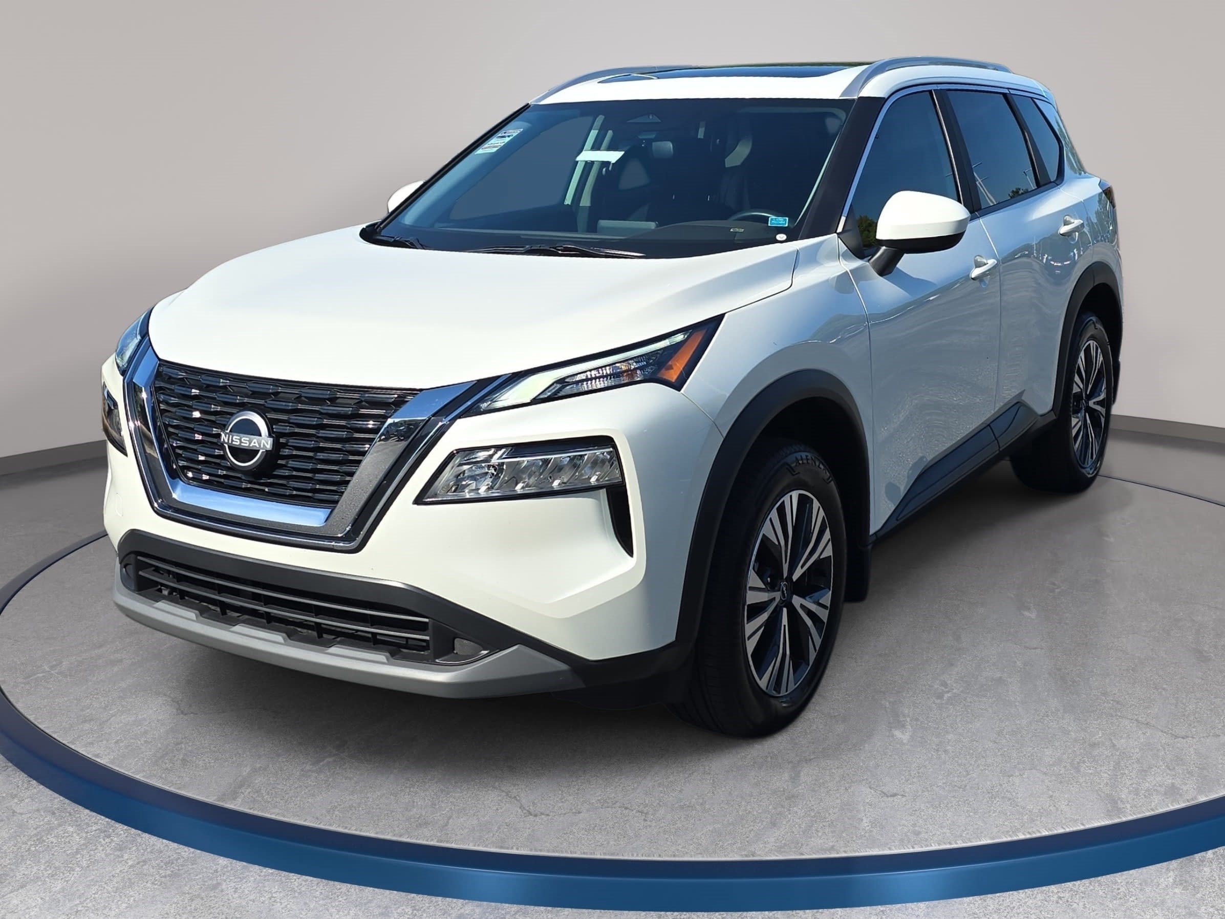 Used 2023 Nissan Rogue SV w/ SV Premium B Package FWD image 1