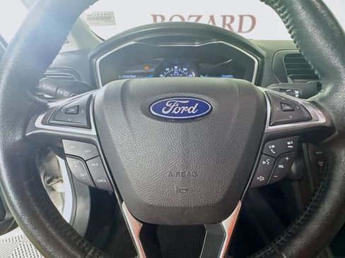 Used 2018 Ford Fusion Titanium image 13