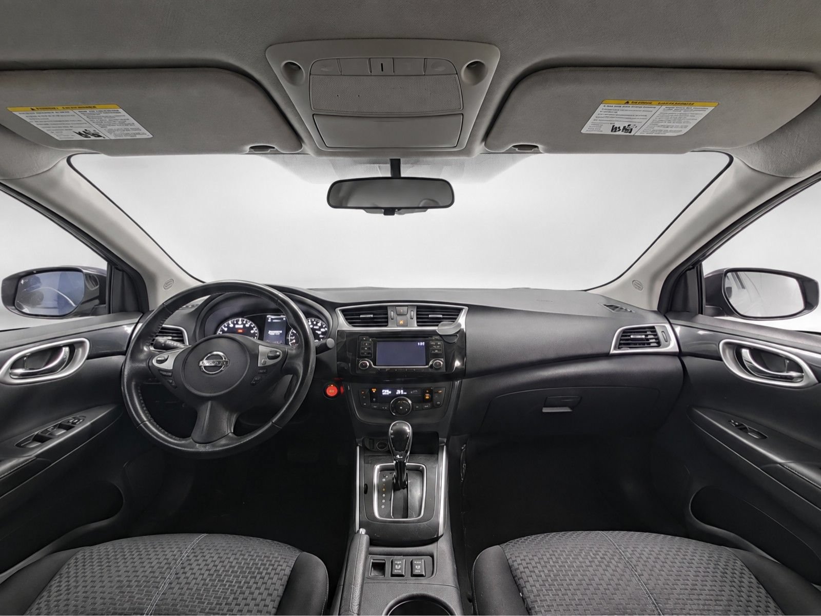 Used 2018 Nissan Sentra SR w/ SR Midnight Edition Package FWD image 19
