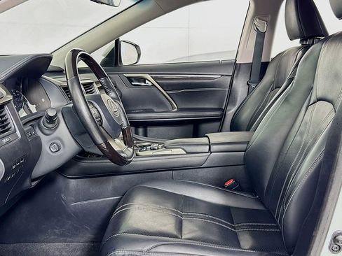 Used 2019 Lexus RX 350L Luxury w/ Accessory Package image 10