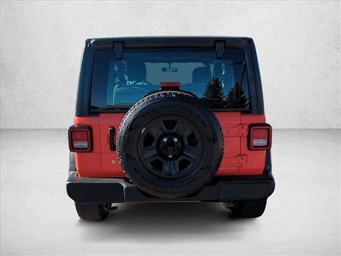 Used 2018 Jeep Wrangler Sport image 7