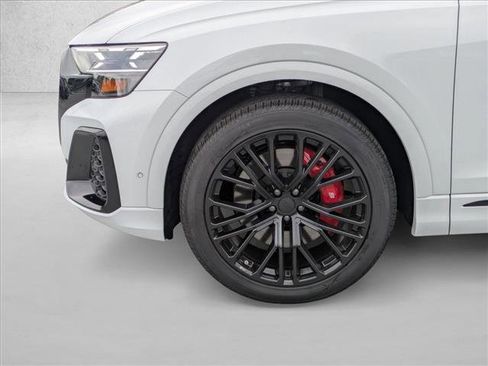 New 2026 Audi SQ8 Prestige image 10