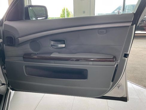 Used 2003 BMW 745Li image 29