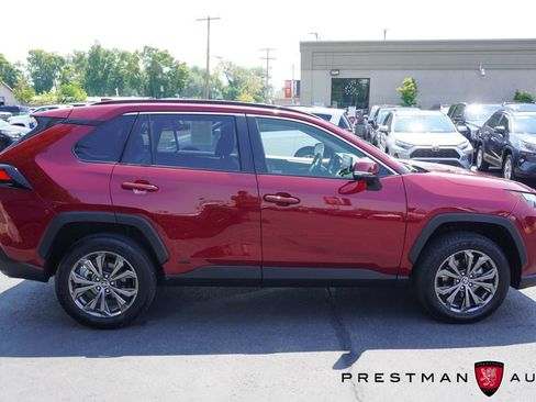 Used 2025 Toyota RAV4 XLE Premium AWD/4WD image 22