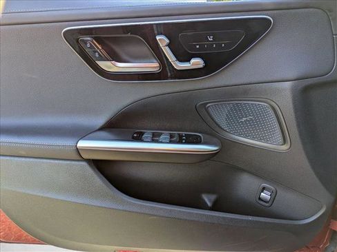 Used 2023 Mercedes-Benz C 300 Sedan image 9