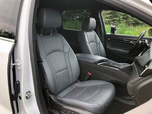 Used 2024 Buick Enclave Premium image 21