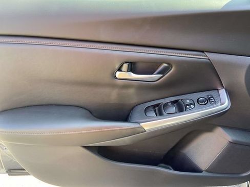 Used 2022 Nissan Sentra SR w/ Electronics Package FWD image 13