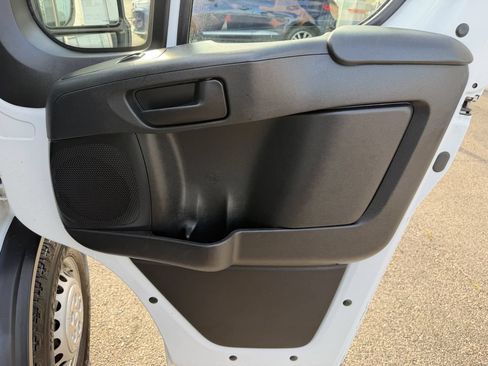 Used 2025 RAM ProMaster 2500 w/ Convenience Group FWD image 30