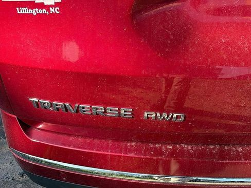Used 2018 Chevrolet Traverse High Country AWD/4WD image 8