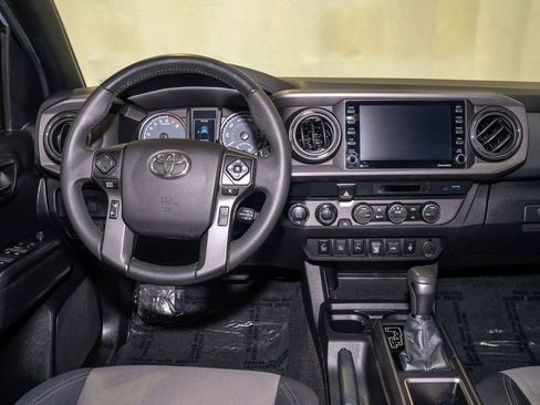 Certified 2021 Toyota Tacoma TRD Off-Road w/ Technology Package image 6