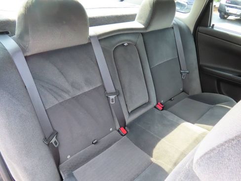 Used 2014 Chevrolet Impala LT w/ LT Sunroof Package FWD image 39