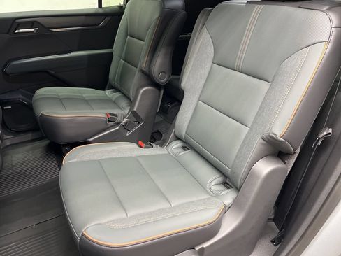 New 2026 GMC Acadia AT4 w/ Luxury Package AWD/4WD image 6