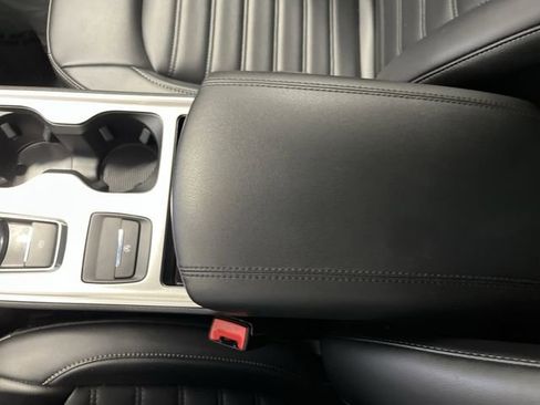 Used 2023 Ford Edge SEL w/ Convenience Package image 21