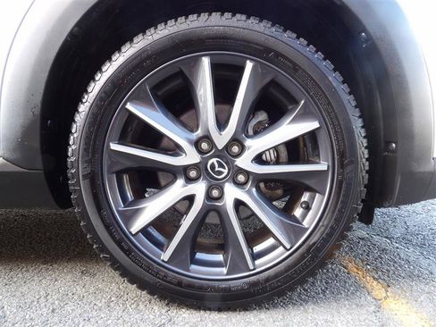 Used 2018 MAZDA CX-3 Touring w/ Preferred Equipment Package AWD/4WD image 8