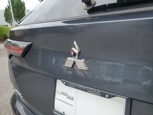 Used 2025 Mitsubishi Outlander SE AWD/4WD image 7