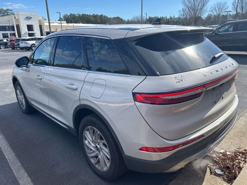 Used 2023 Lincoln Corsair FWD image 10