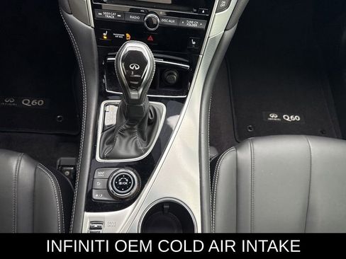 Used 2017 INFINITI Q60 3.0t w/ Premium Plus Package 3.0T AWD/4WD image 19