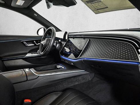 New 2026 Mercedes-Benz E 450 4MATIC Sedan image 24