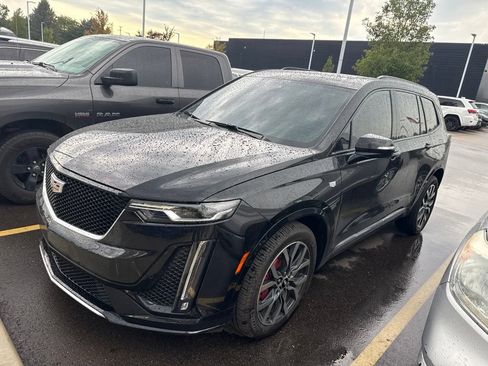 Used 2023 Cadillac XT6 Sport w/ Technology Package AWD/4WD image 1