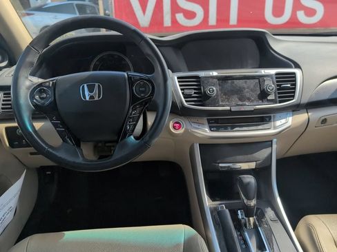 Used 2015 Honda Accord EX-L image 9